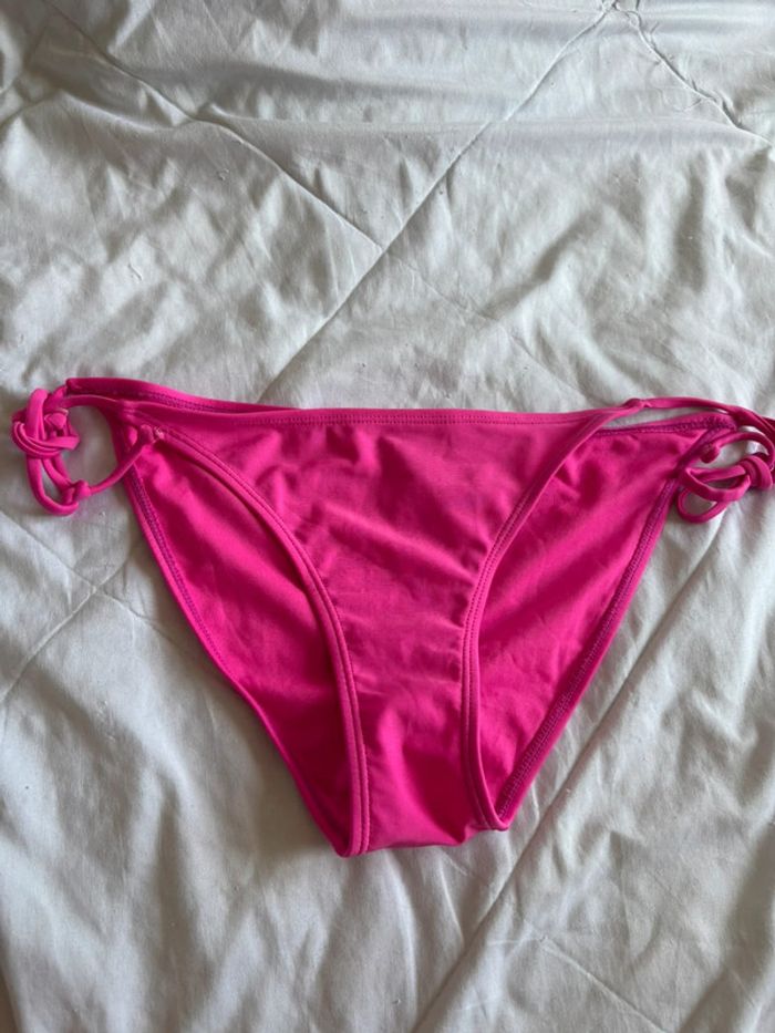 Bas de maillot de bain bikini rose fushia Ardene taille M/38 neuf