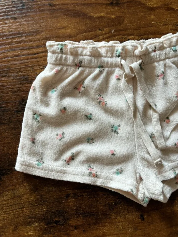 Short en éponge avec petites fleurs pastel - photo numéro 2