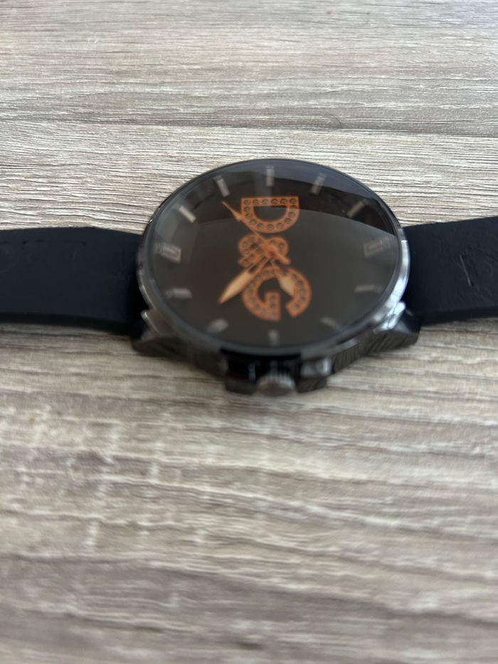 Montre D&G neuve jamais portée - photo numéro 7