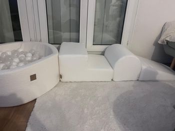 Piscine à balle avec parcours de motricité