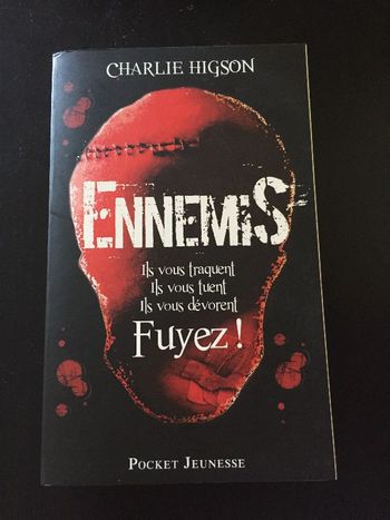 Livre 1 « ennemis » charles higson