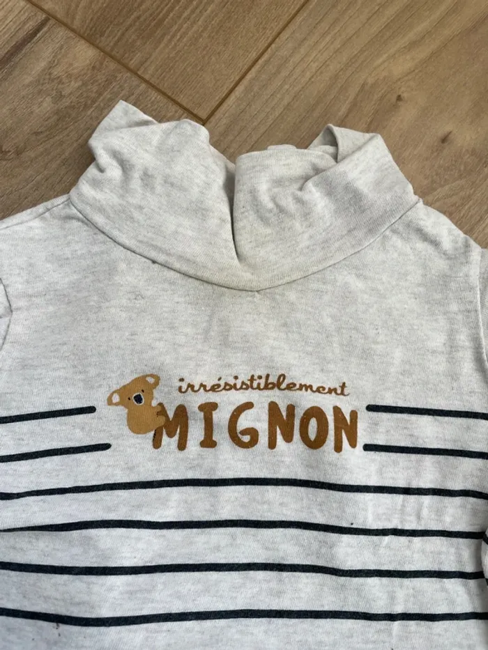 Lot 1 bas Noël et 2 tee shirt + chaussettes taille 6 mois - photo numéro 4