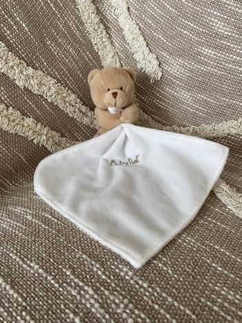 Peluche doudou mouchoir 17cm babynat ours marron et blanc très bon état