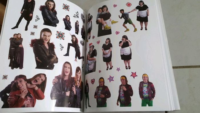 Mon livre collector Chica vampiro v12 - photo numéro 5