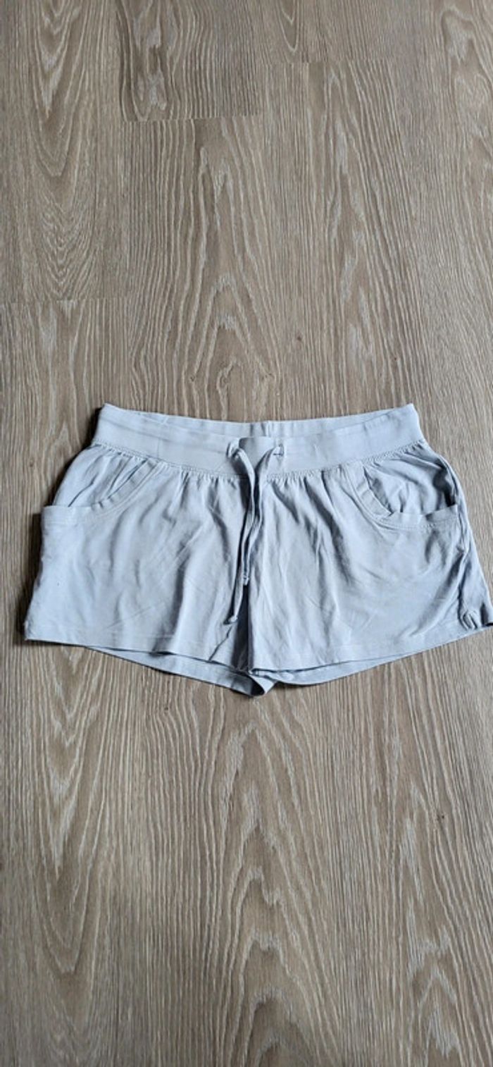 Lot 3 shorts 40/42 - photo numéro 10