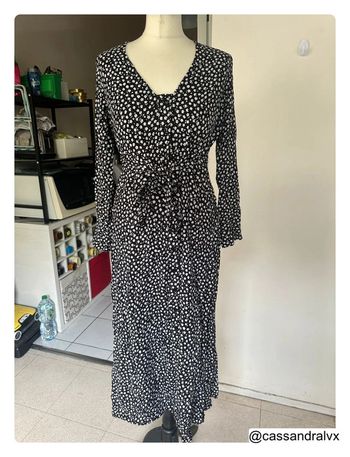 Robe noire fleurie - Asos