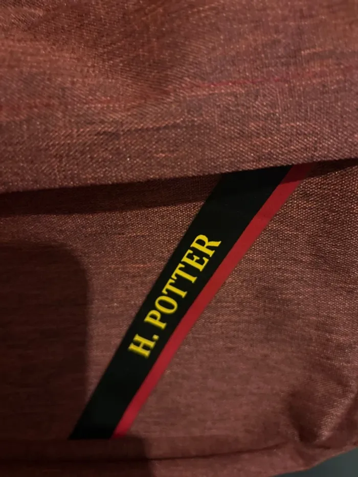 🎒 Sac à dos Harry Potter – Gryffondor (officiel) - photo numéro 3