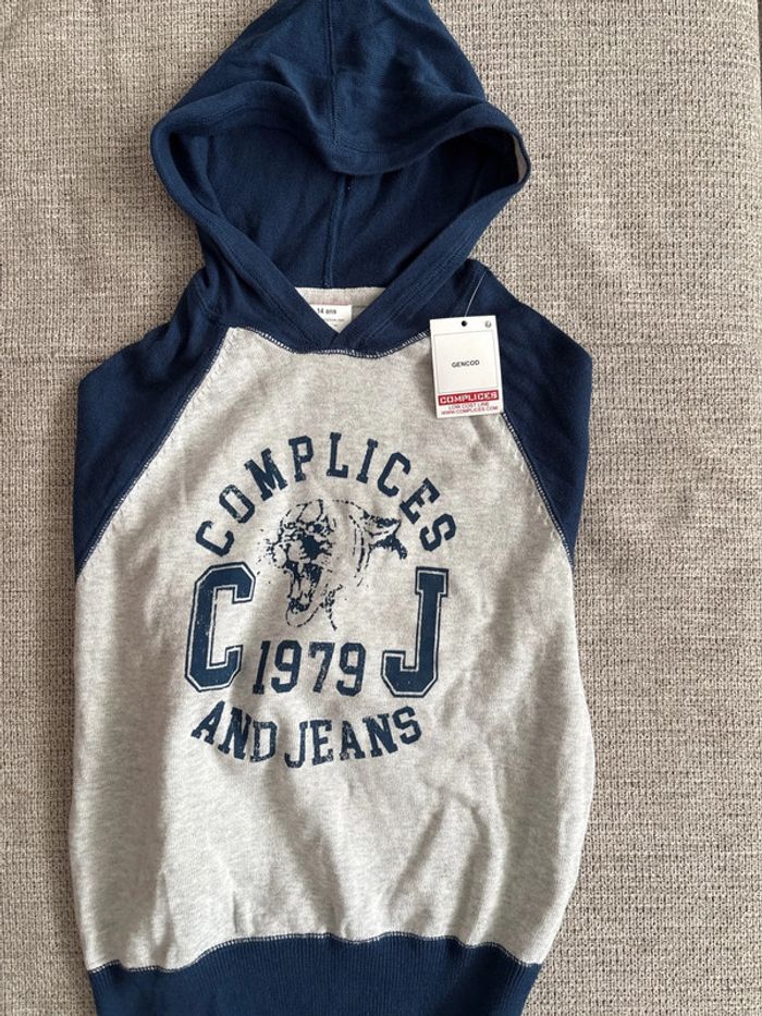 Pull à capuche