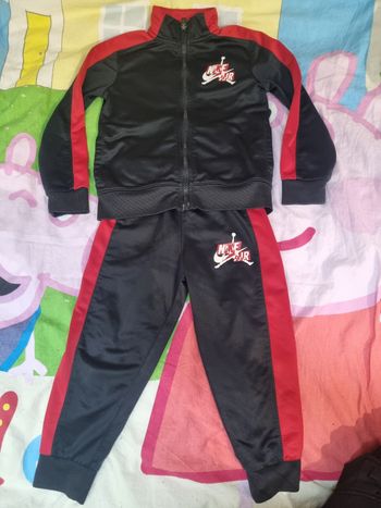 Ensemble Nike Jordan 2/3ans
