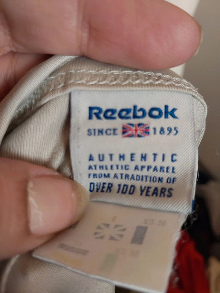 Tee-shirt Reebok authentique – XS - photo numéro 3