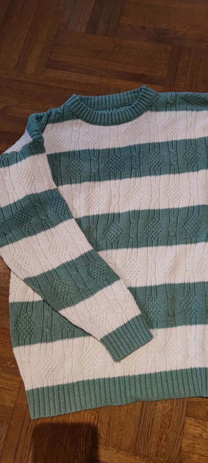 Pull taille 38/40 - photo numéro 2