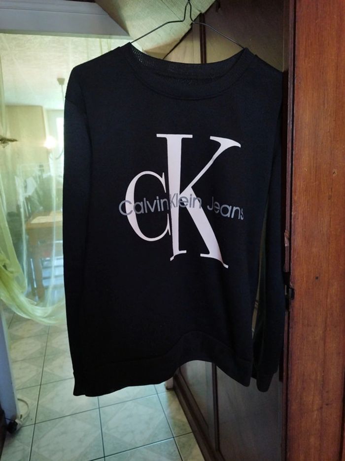 Pull sweat Calvin Klein noir vintage M/38 y2k - photo numéro 5