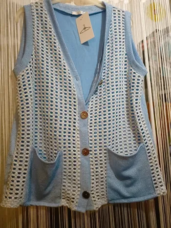 Gilet filet sans manches bleu clair