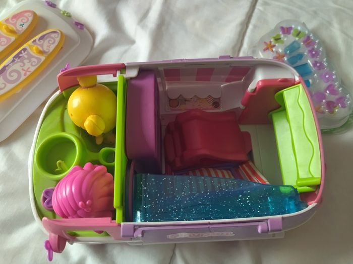 Famosa le van pinypon