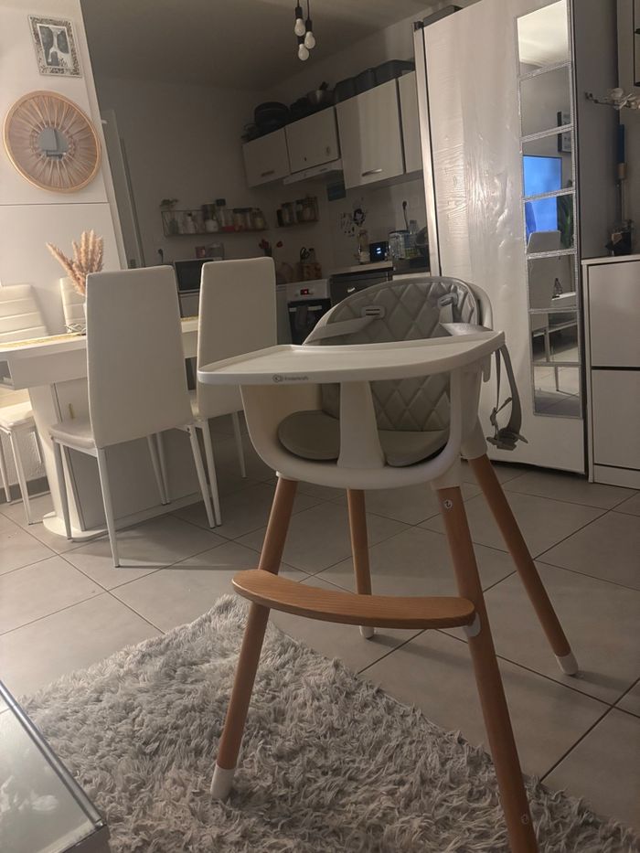 Chaise haute bébé - photo numéro 2