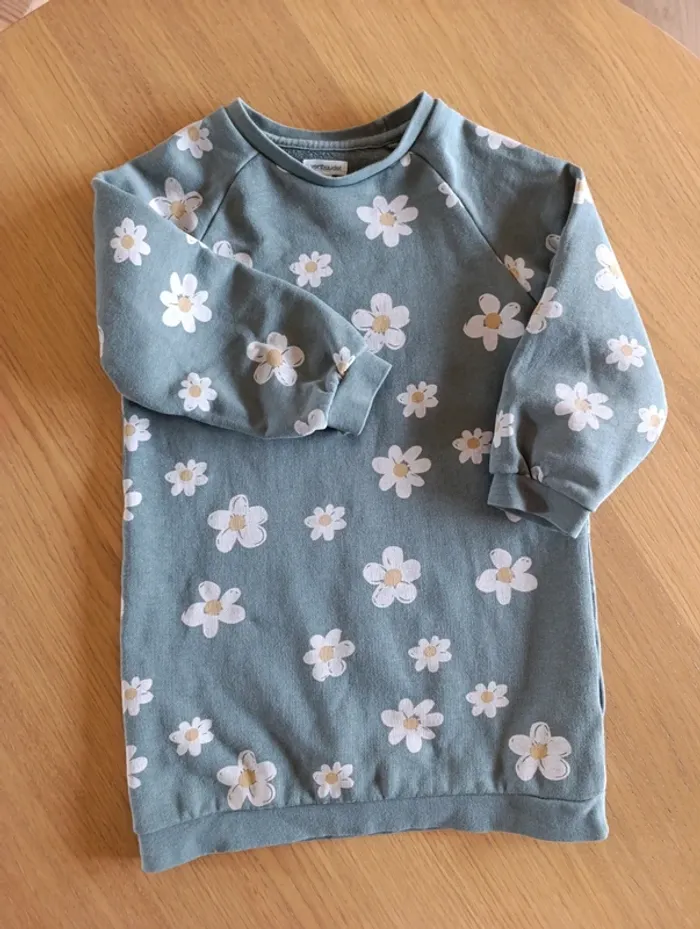Robe pull Vertbaudet 6 ans motif marguerites - photo numéro 2