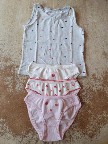 Lot de 3 culottes Petit Bateau et débardeur Okaïdi - 6 ans