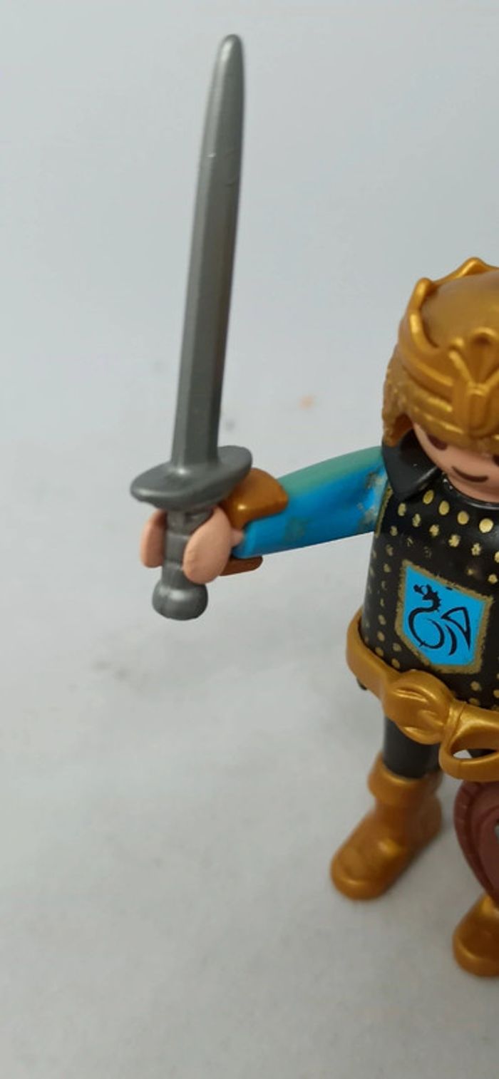 Homme prince médiéval avec haut noir et bleu playmobil - photo numéro 2