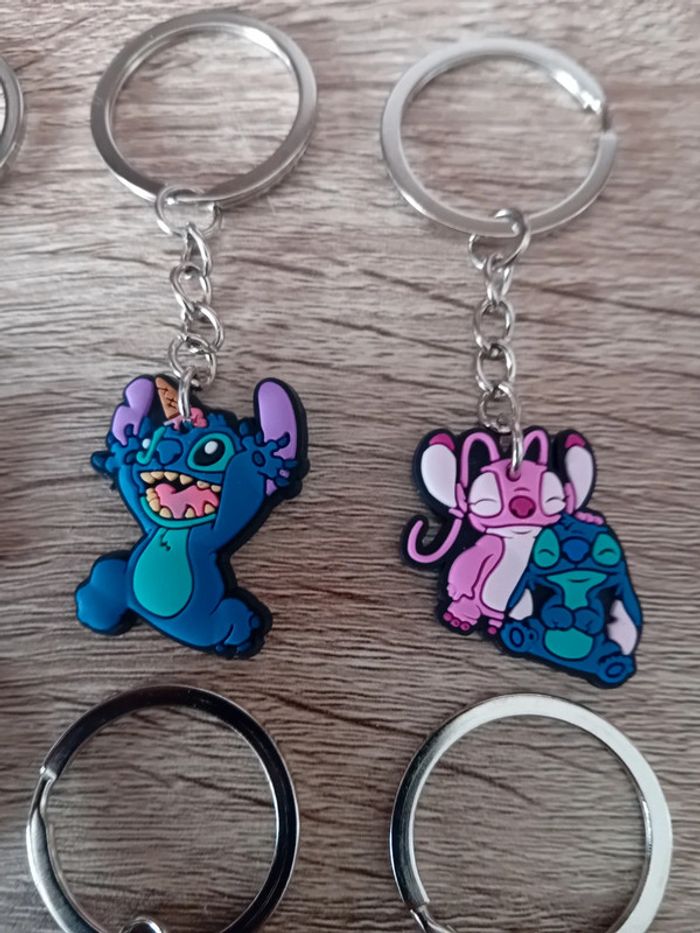 Lot de 10 porte clefs neufs stitch - photo numéro 4