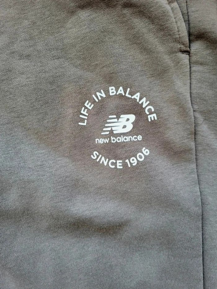 Jogging marron New Balance – Taille M – Coton doux – Logo brodé – Style streetwear détente - photo numéro 4