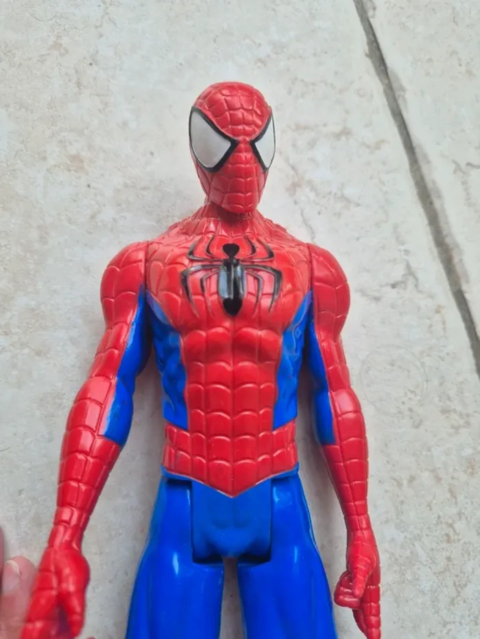 Magnifique figurine Spiderman Marvel - photo numéro 4