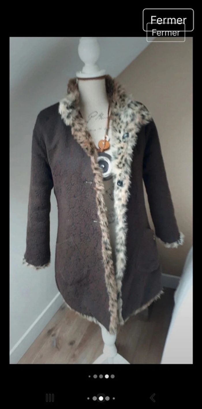 Manteau réversible marron
fausse fourrure léopard Kenzo ; - photo numéro 11