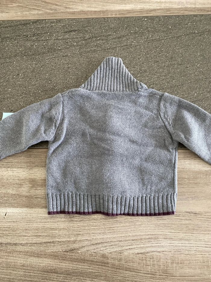 Gilet gris 12 mois - photo numéro 2