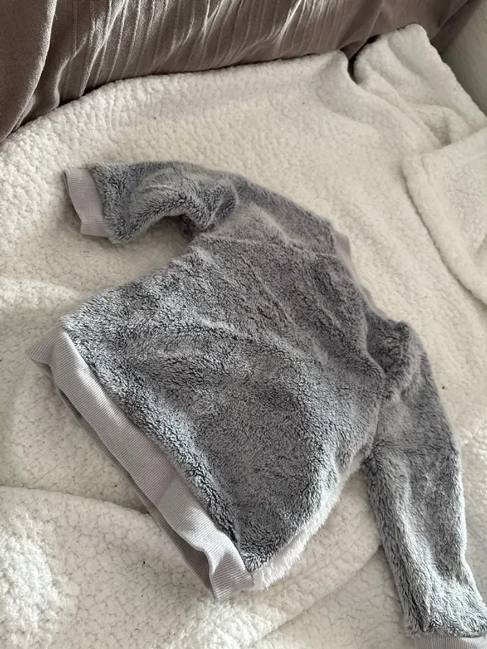 Pull tout doux nounours 6 mois - photo numéro 2
