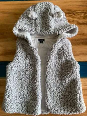 Gilet sans manche mouton taille 24 mois
