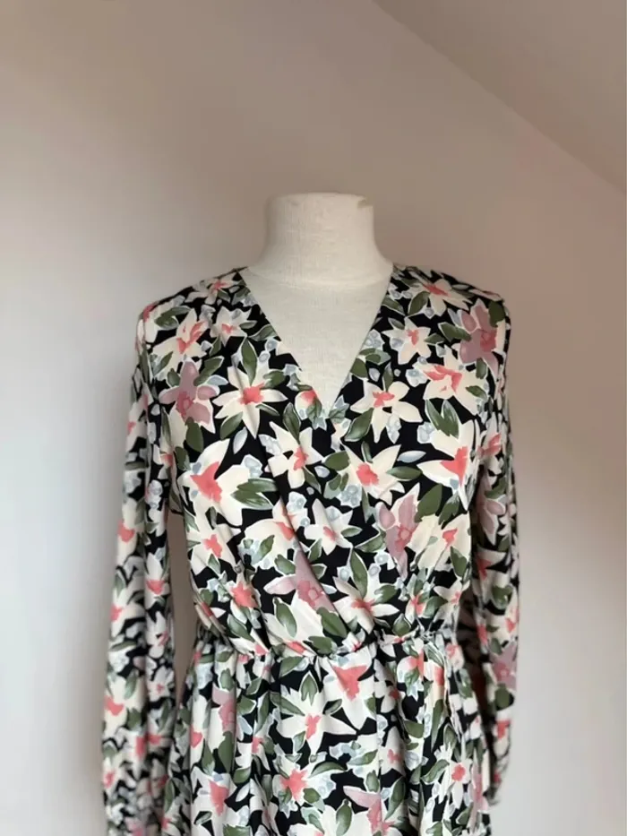 Superbe robe neuve fleurie fluide Ikoone & Bianca 🌸 M L 38 40 - photo numéro 2