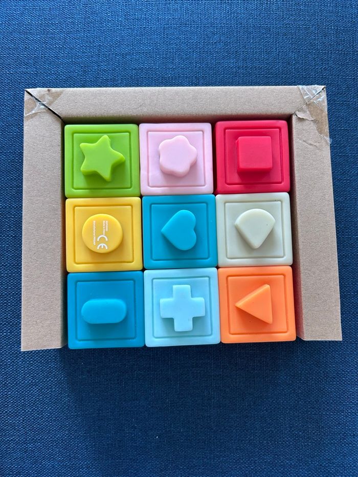Jeu éveil / Cube à empiler bébé - photo numéro 2