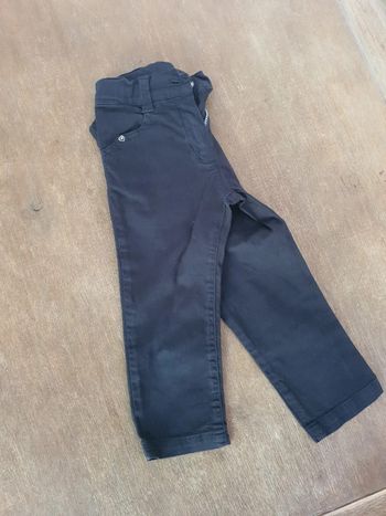 Pantacourt fille 4 ans 3 pommes