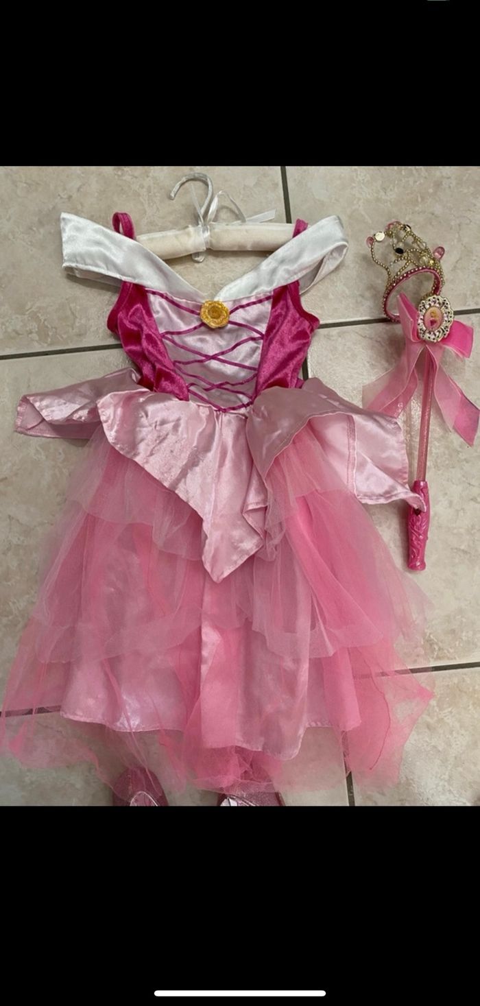 Robe princesse taille 6 ans - photo numéro 2