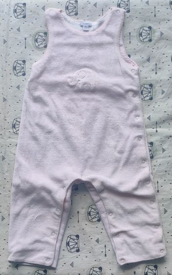 Barboteuse en velours taille 6 mois