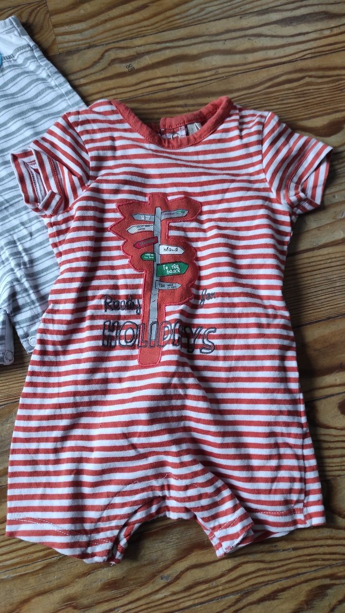 Lot de deux combinaisons, bébé garçon, 6 mois - photo numéro 2