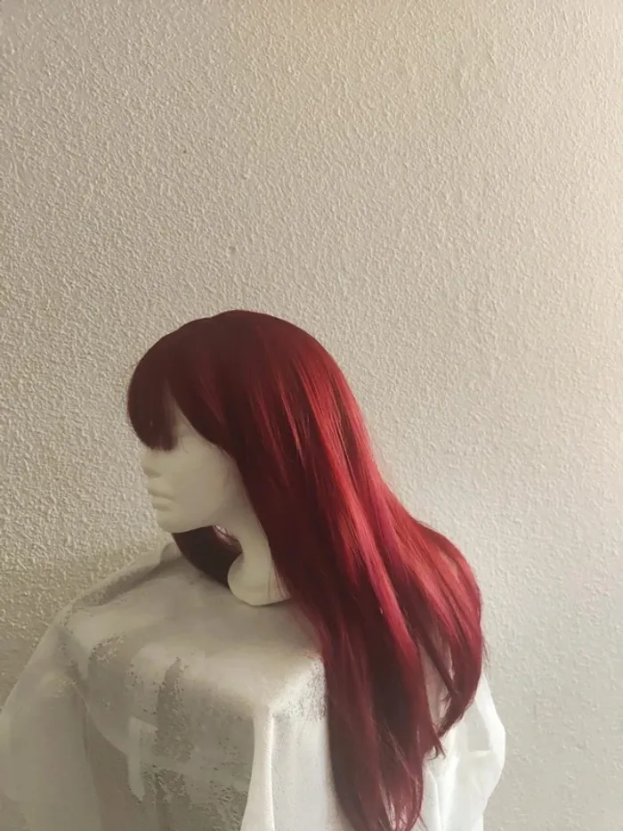 Perruque Naturelle Rouge Bordeaux Tendance Luxe - photo numéro 16