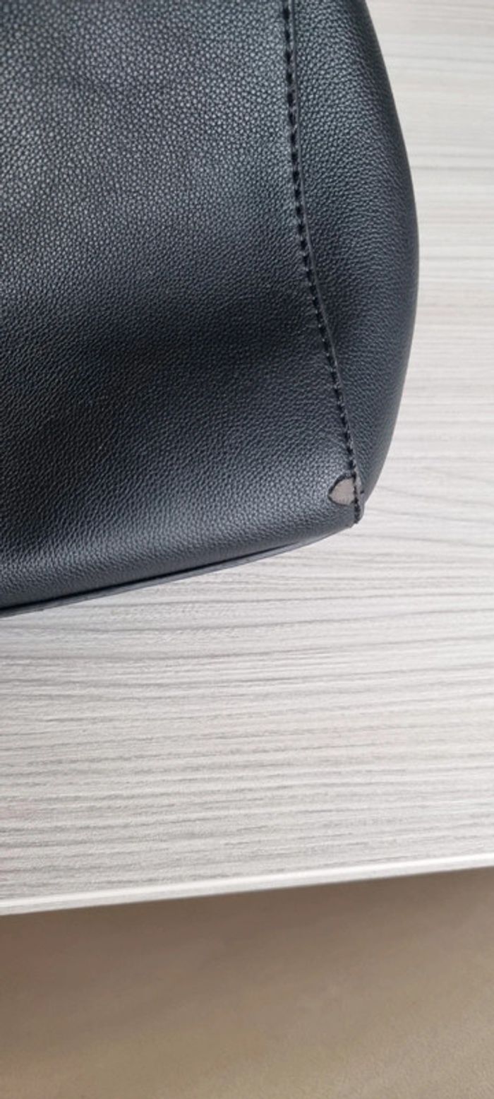 Sac guess - photo numéro 3
