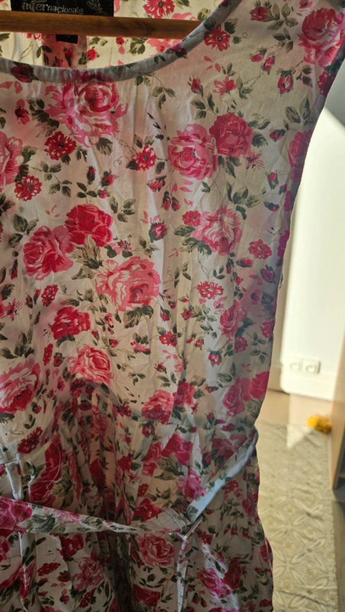 Robe à fleurs - photo numéro 2