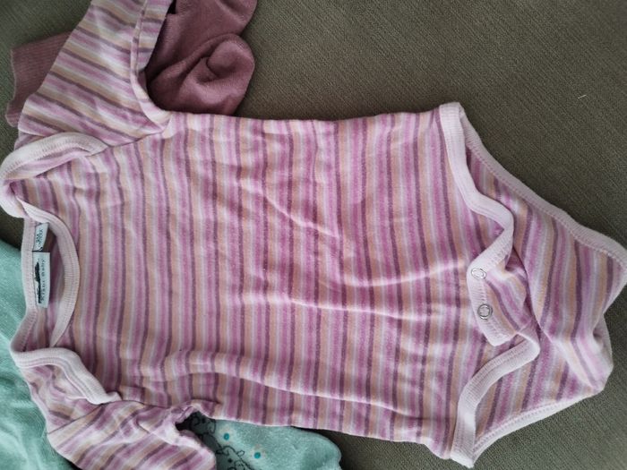 Lot de 10 accessoires 6 à 12 mois - photo numéro 9