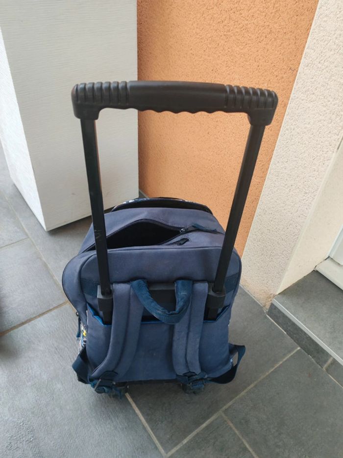 Cartable à roulette et poignée - photo numéro 2