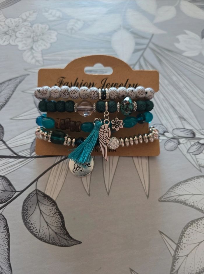Bracelet