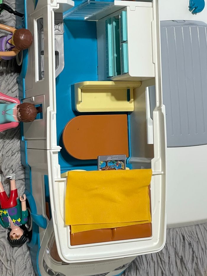 Camping car et famille playmobil - photo numéro 5