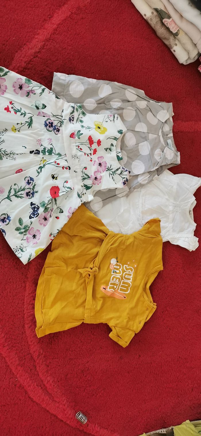 Lot vêtements fille 3 mois - photo numéro 9