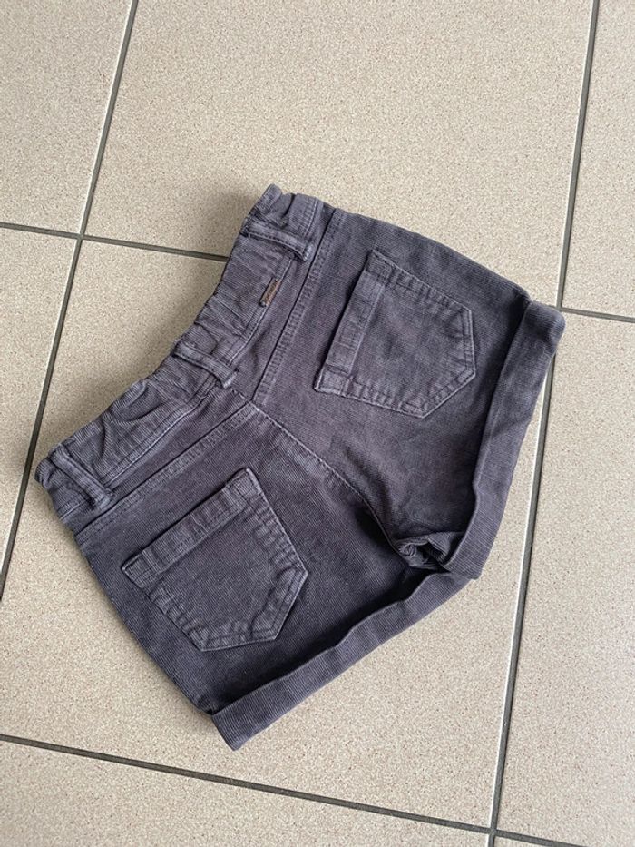 Short fille - photo numéro 2