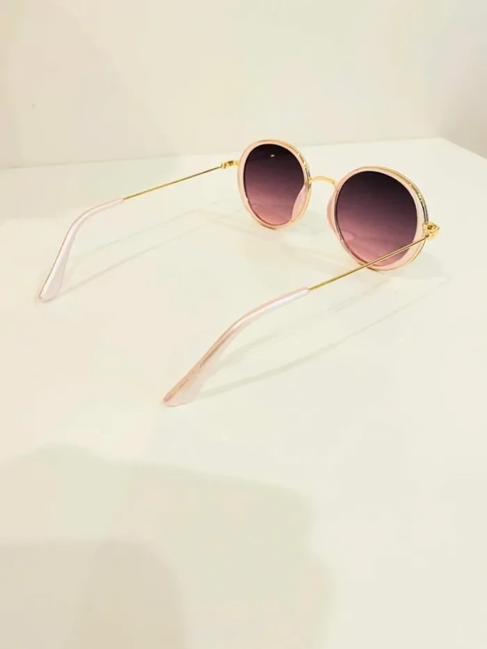 Lunette de soleil femme ovale rose et dorée verres dégradés uvprotection catégorie 3 - photo numéro 2