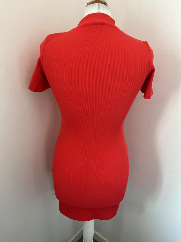 Robe moulante corail bershka S - photo numéro 5
