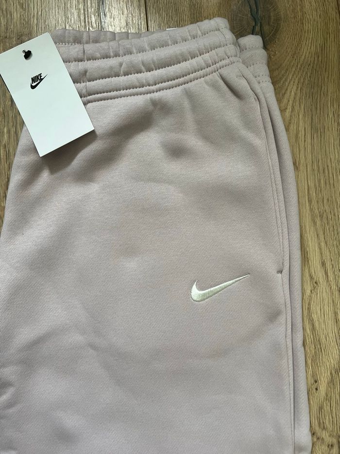 Jogging Nike Sportswear Fleece Violet Clair Taille M Neuf avec étiquette - photo numéro 4