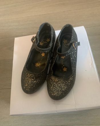 Chaussures fille taille 31 bon état