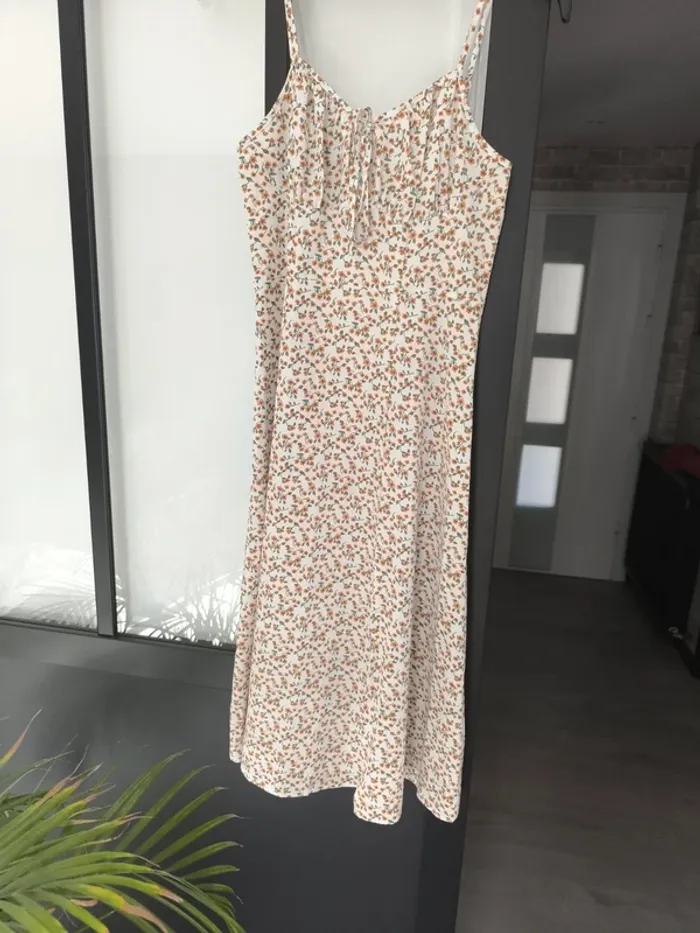 Robe bretelle - photo numéro 5