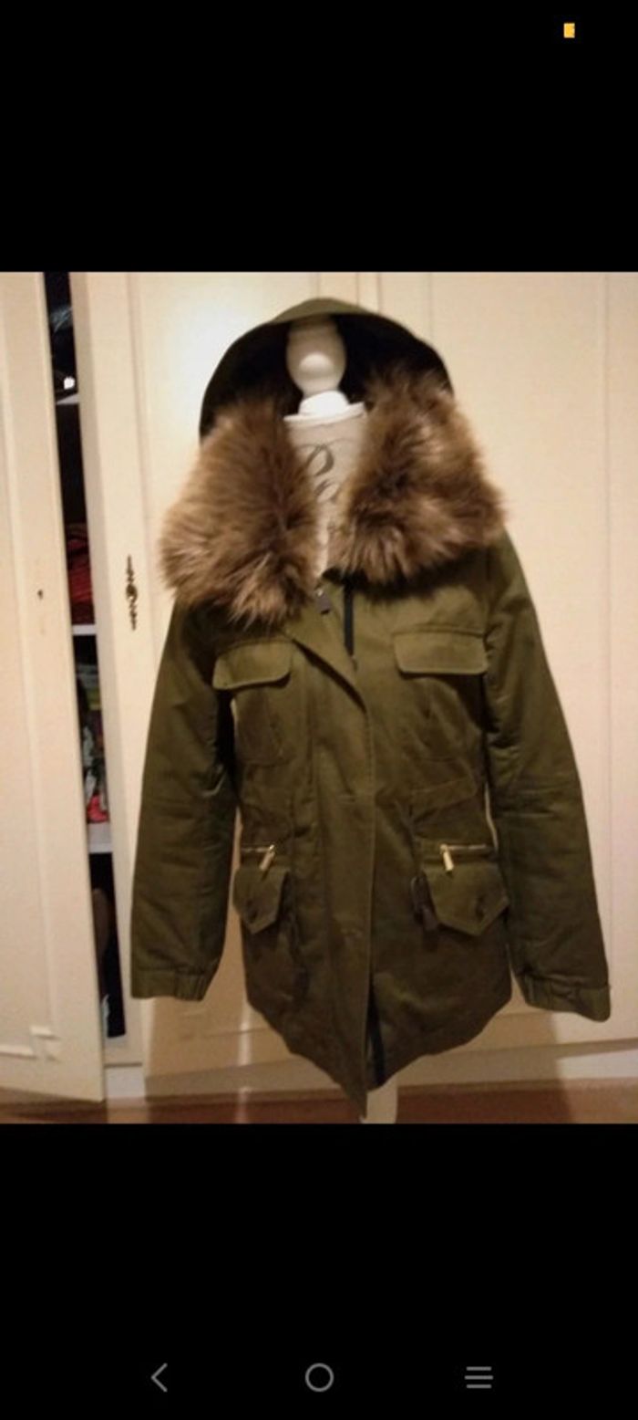 Beau parka kaki Mango  en excellent état taille xs - photo numéro 2